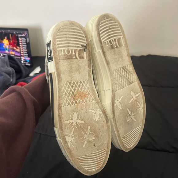 Dior Gray and White Men's Shoes - Picture 3 of 3